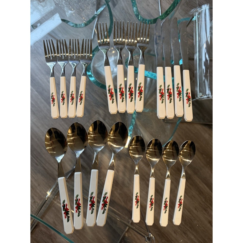 Pfaltzgraff Snow Village Christmas Flatware Service For 4  Silverware 20 Pieces